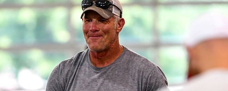 'I’m Trying to Make It a Little Uncomfortable for Myself': Brett Favre on How He’s Coping With Parkinson’s Disease