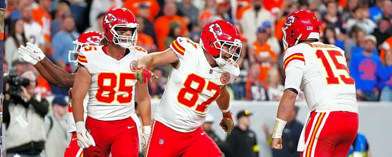 'His Awareness Is Crazy': Travis Kelce Salutes Patrick Mahomes for Helping Him Track Down the Game Ball