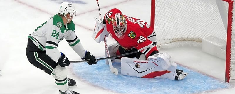 Roope Hintz Exits With Right Hand Injury Late In Dallas Stars’ 4-0 Win Over Chicago Blackhawks