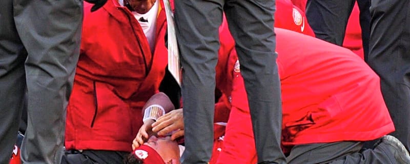 Why Is Patrick Mahomes Taking a Second Opinion From Dallas Cowboys’ Medical Team for His ACL Injury?