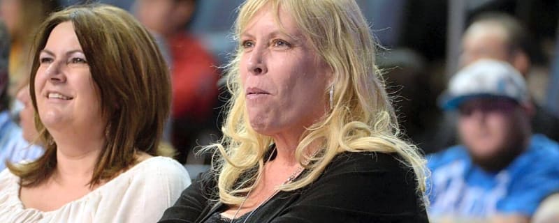 Jeanie Buss’ Sister Janie Pleaded to Not Be Fired By Lakers, Felt Like a Paper Thrown Into the Trash