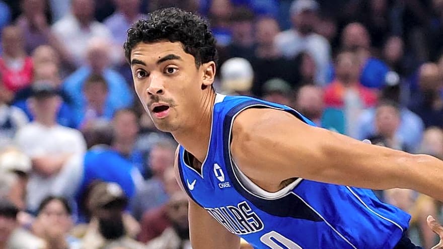 Mavericks' Decision To Not Extend Starter Looks Smarter With Every Game