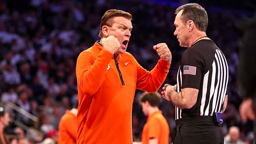 Refereeing Blunder Costs Illinois Late Against UConn: Was the Call Justified?