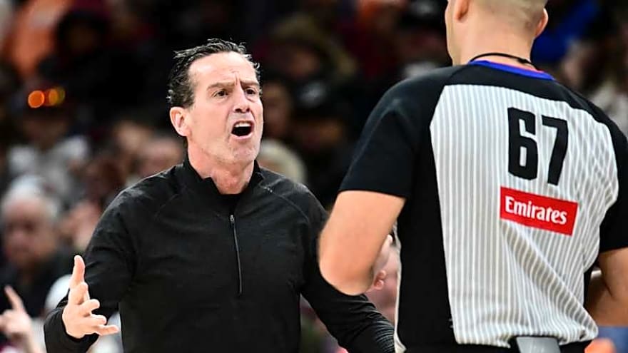 Cavaliers Coach Kenny Atkinson Blasts Refs After Loss to Suns