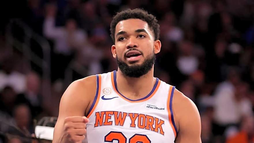 Knicks Break Cavaliers Curse in Season Opener