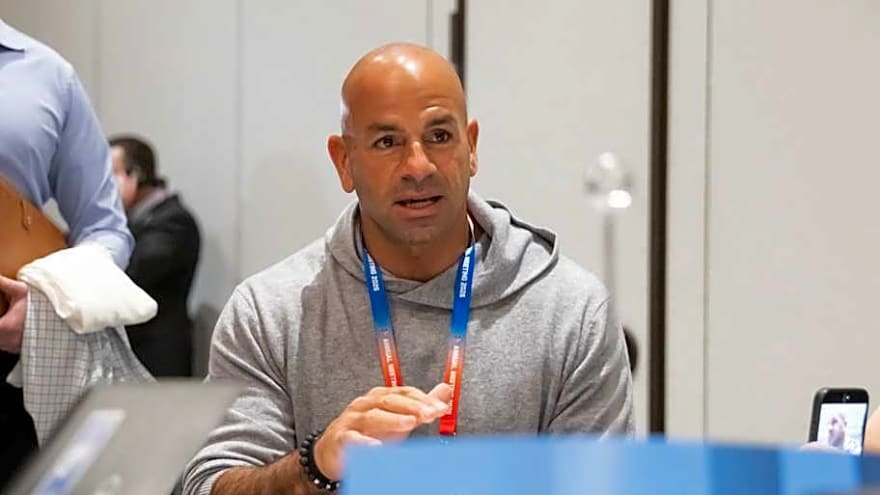Robert Saleh Believes This 49ers Coach Will Be a Coordinator Soon