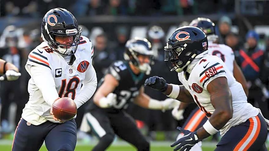 Running backs hog the game balls in Bears&#39; 25-14 statement win over Eagles