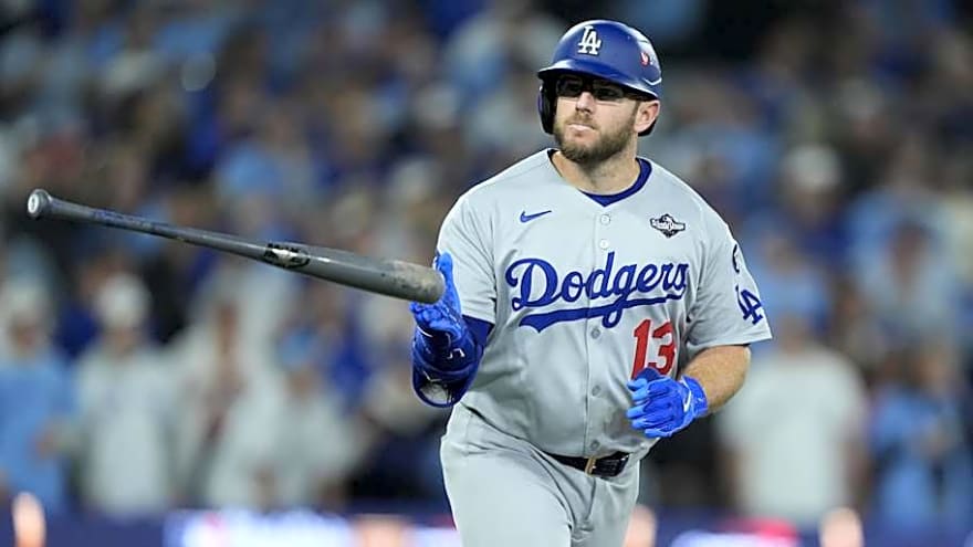 Max Muncy's Perceived Goal With Each Contract Extension