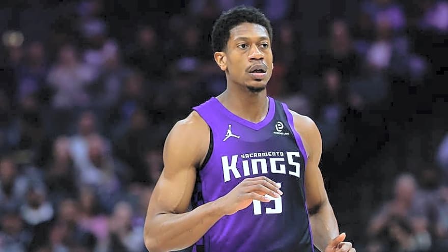 Latest Kings Signing Makes De'Andre Hunter More Expendable