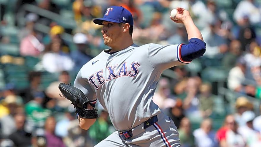 Rangers Activate Robert Garcia, Option Ben Peoples Ahead of Key Road Trip