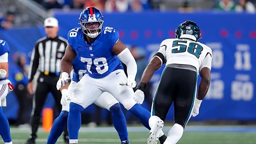 NY Giants&#39; Andrew Thomas Earns Honors for Week 10 Play