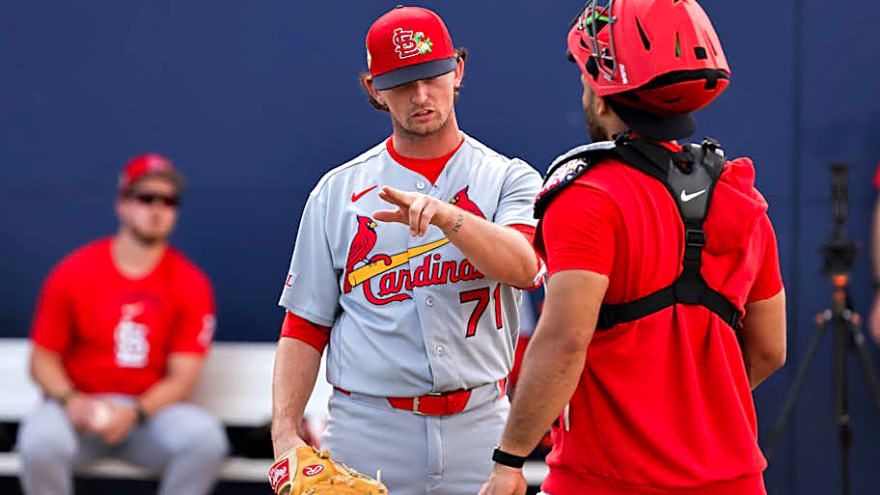 Cardinals Lose 29-Year-Old Lefty With Elbow Ligament 'Damage'
