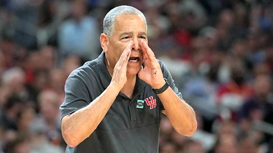 What Does Kelvin Sampson Know About John Calipari’s Program?