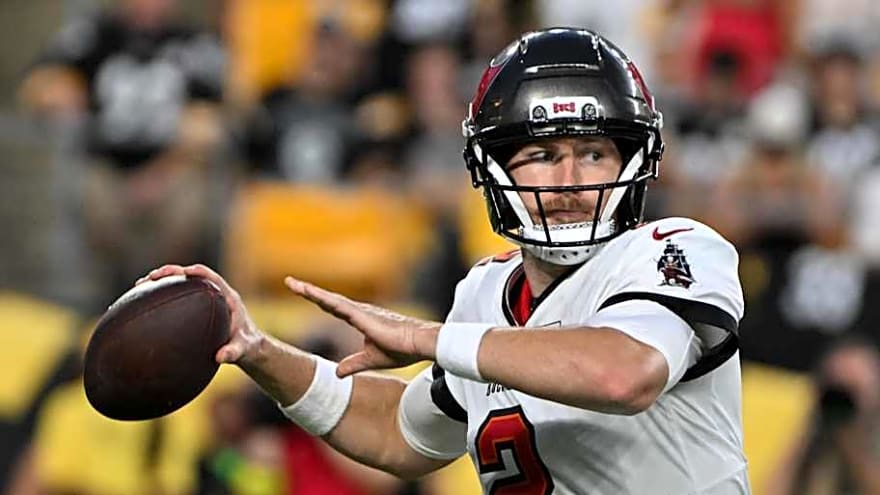 Cardinals Showing Interest in 3 Free Agent Quarterbacks