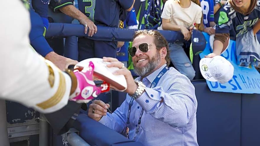 Why Seahawks GM John Schneider deserves NFL executive of the year award