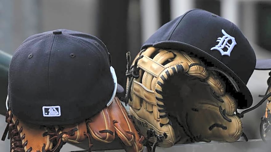 Ex-Dodgers Pitcher Traded to Tigers for Tarik Skubal Exits Start With Apparent Injury