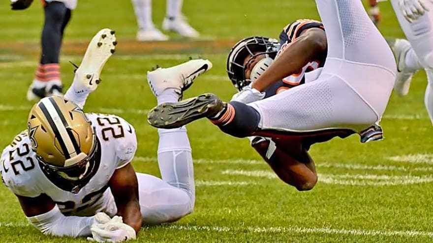 Bears desperation on defense shows with signing of former nemesis