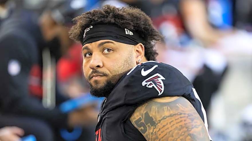 Ravens Sign Versatile Former Falcons OL