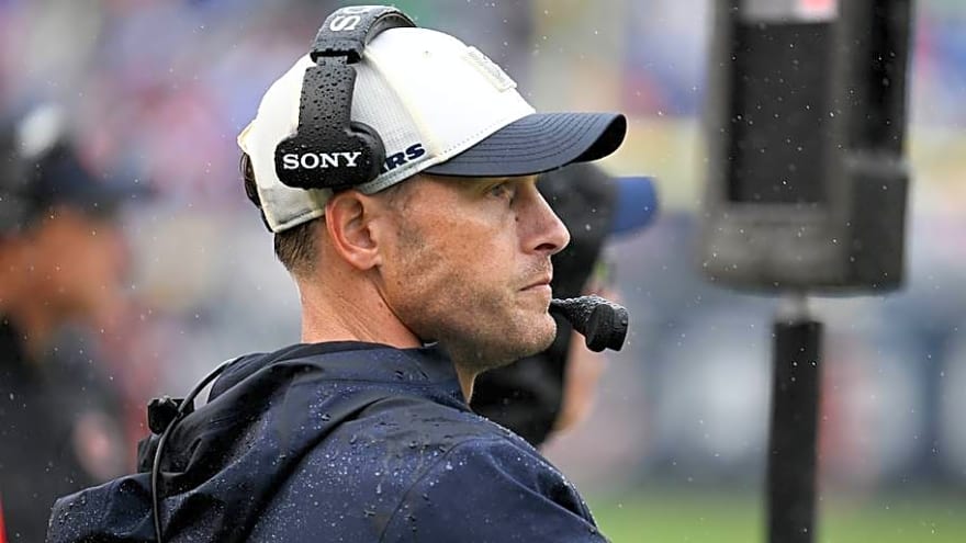 Bears Shouldn't Let Ben Johnson Off the Hook for Baffling Decisions in Week 2 Loss