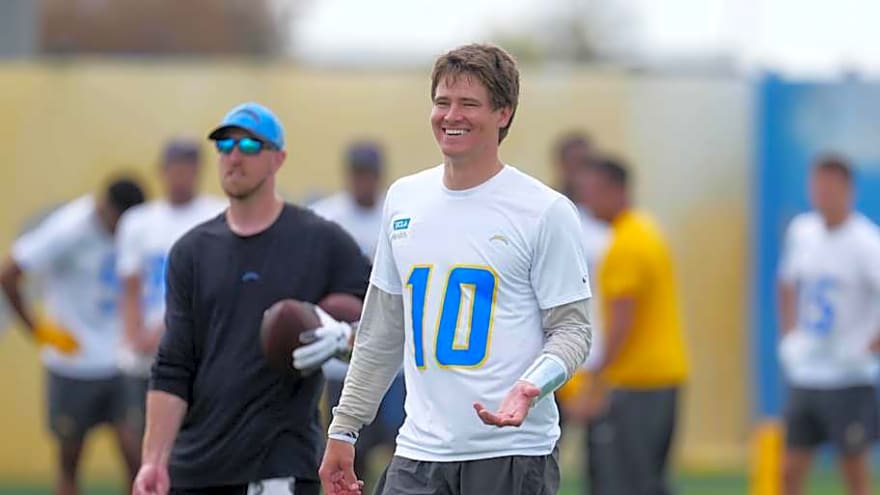 Justin Herbert&#39;s Surprising Comparison To NFL Great Peyton Manning