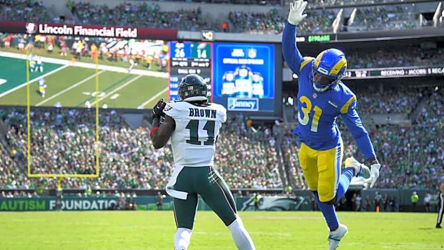 Eagles Rally From 19 Points Down To Beat Rams, 33-26, Move To 3-0