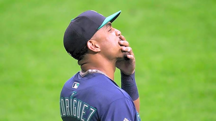 Mariners News & Notes: Julio Rodríguez Gaffe, Noelvi Marte Demotion, Edwin Díaz Back on IL