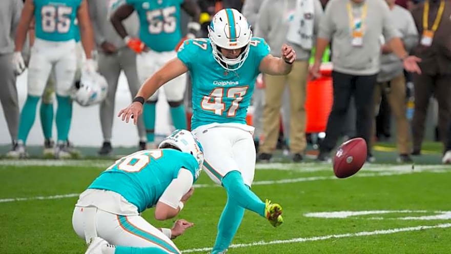 Ranking the Dolphins Free Agency Moves Through Day 2