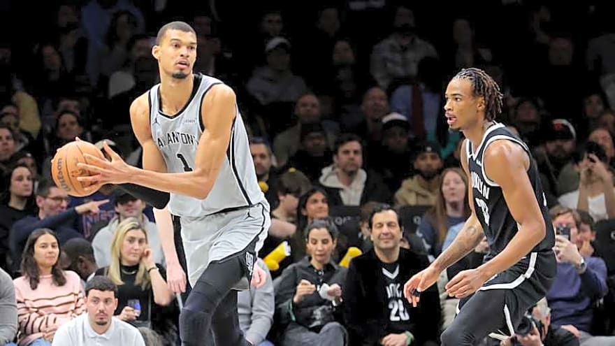 Spurs Cap Perfect February with Blowout Victory Over Nets; Win Streak Now 11
