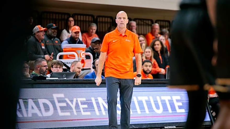 Oklahoma State's Atrocious First Half Sinks Upset Hopes vs. No. 9 Iowa State