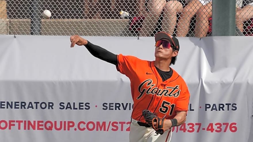 Giants’ Most Glaring Question at Right Field Before Opening Day
