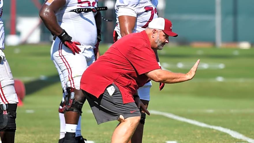 Report: Alabama Football Moving On From Offensive Line Coach