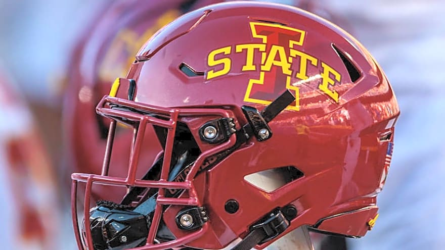 Iowa State Football Lands in Top 4 for Three-Star Quarterback