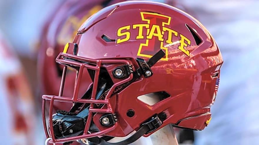 Several Outlets Predicting Iowa State Cyclones Will Face Big Ten Team in Bowl Game