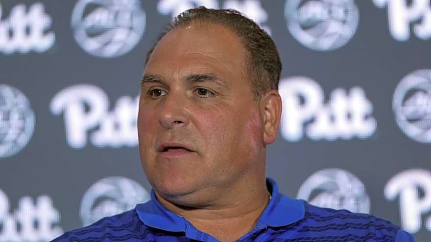 Pitt WBB HC Sued by Former Players