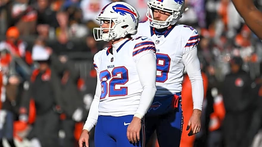 Buffalo Bills cut free-agent failure after critical blocked kick in Week 17 vs. Eagles