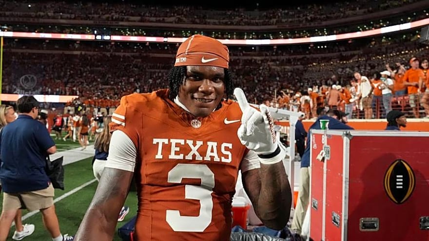 Texas Longhorns Land Former Clemson LB Commit After Ole Miss Win