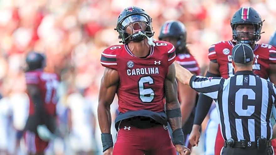 South Carolina's Shane Beamer Makes Surprising Revelation About EDGE Dylan Stewart