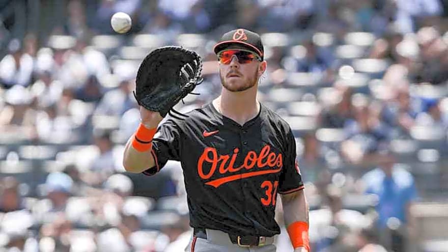 Pirates' Ryan O'Hearn Adjusting to New Fielding Assignment