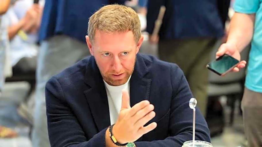 Jaguars Share Plan to Replace Star Devin Lloyd