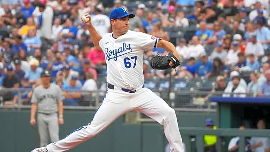 Padres Linked to $45 Million All-Star Starting Pitcher in Potential Blockbuster Trade