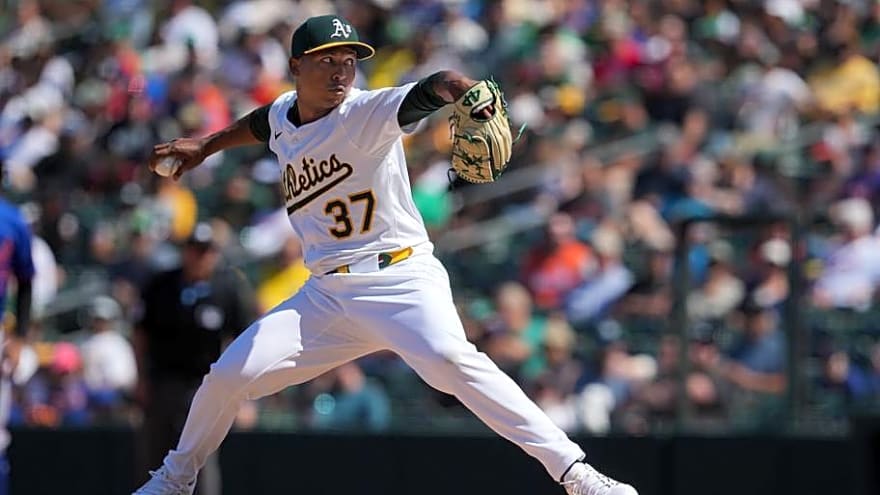 Padres Officially Release 2 Pitchers, Including 9-Year Veteran