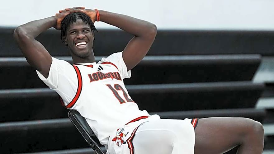 Louisville Forward Mouhamed Camara to Enter Transfer Portal