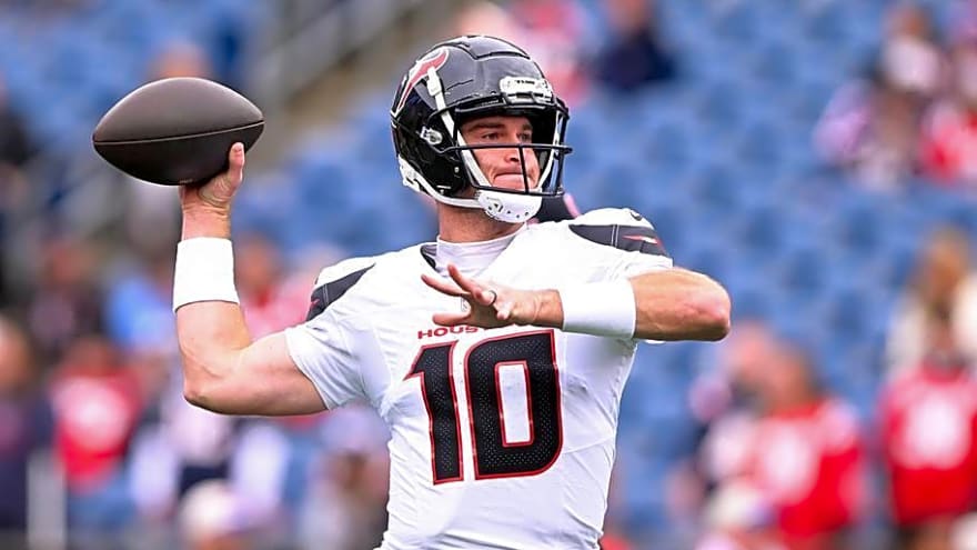 Davis Mills' Backup QB Ranking Reinforces Why Texans Can't Entertain Trade