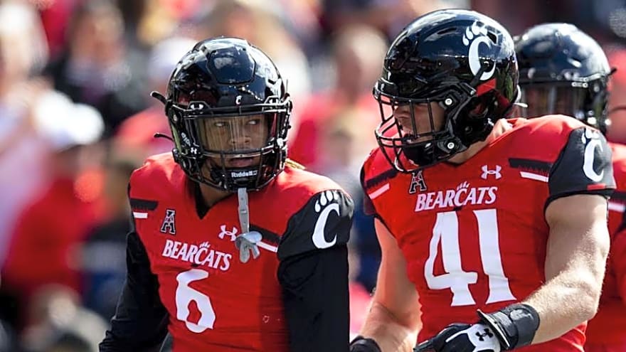 Bearcats Legend Bryan Cook Works Out at Nippert Stadium