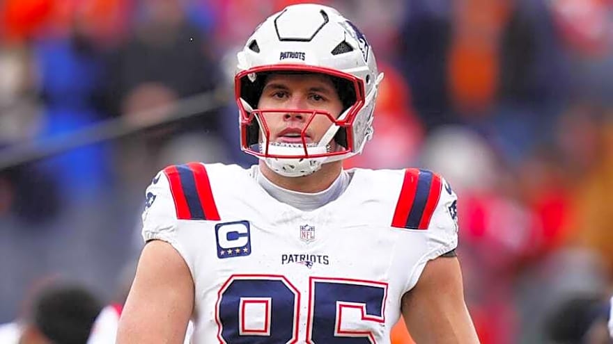 Persistence Carried Hunter Henry from Razorback Stardom to Super Bowl