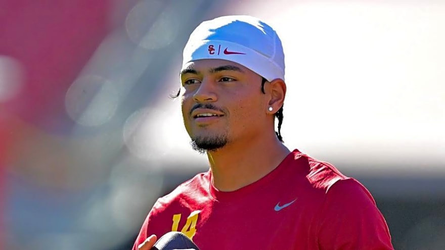 USC Trojans' Intriguing Quarterback Situation Against San José State