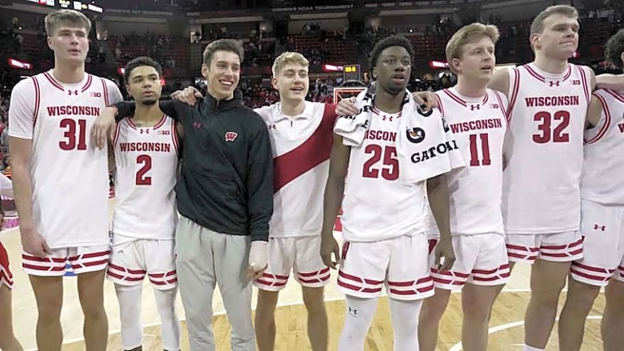 Wisconsin Badgers keep rising in national bracketology projections