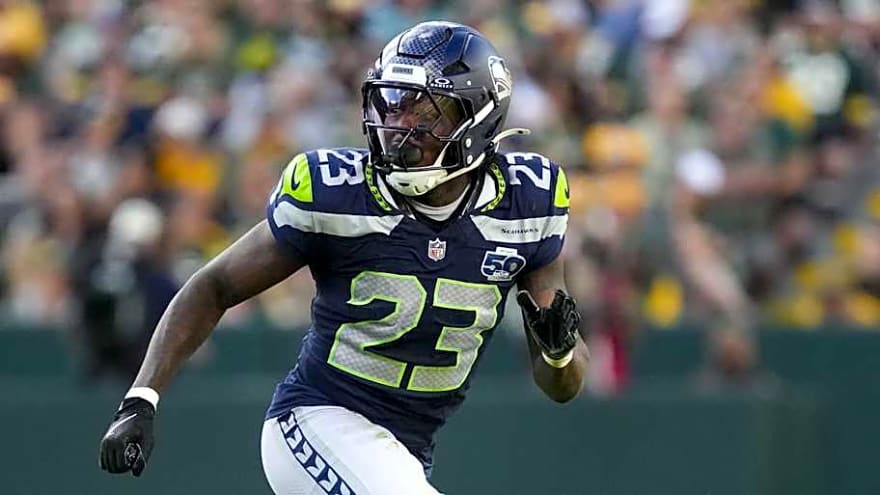 Seahawks fill Derick Hall's Week 17 roster spot with key back-end defender