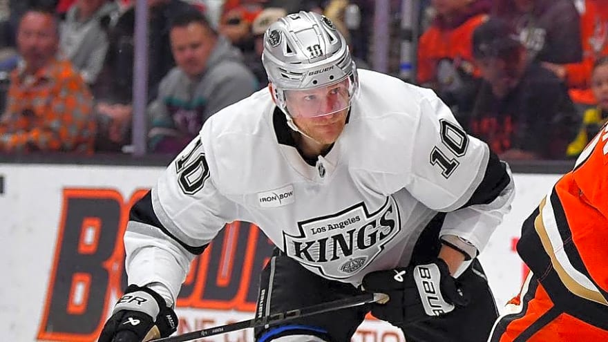 The Hockey News reveals expectations for LA Kings' 41-year-old veteran