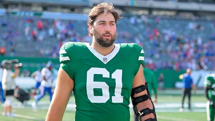 Jets Continue Jackpot Offseason by Re-Signing OL Max Mitchell